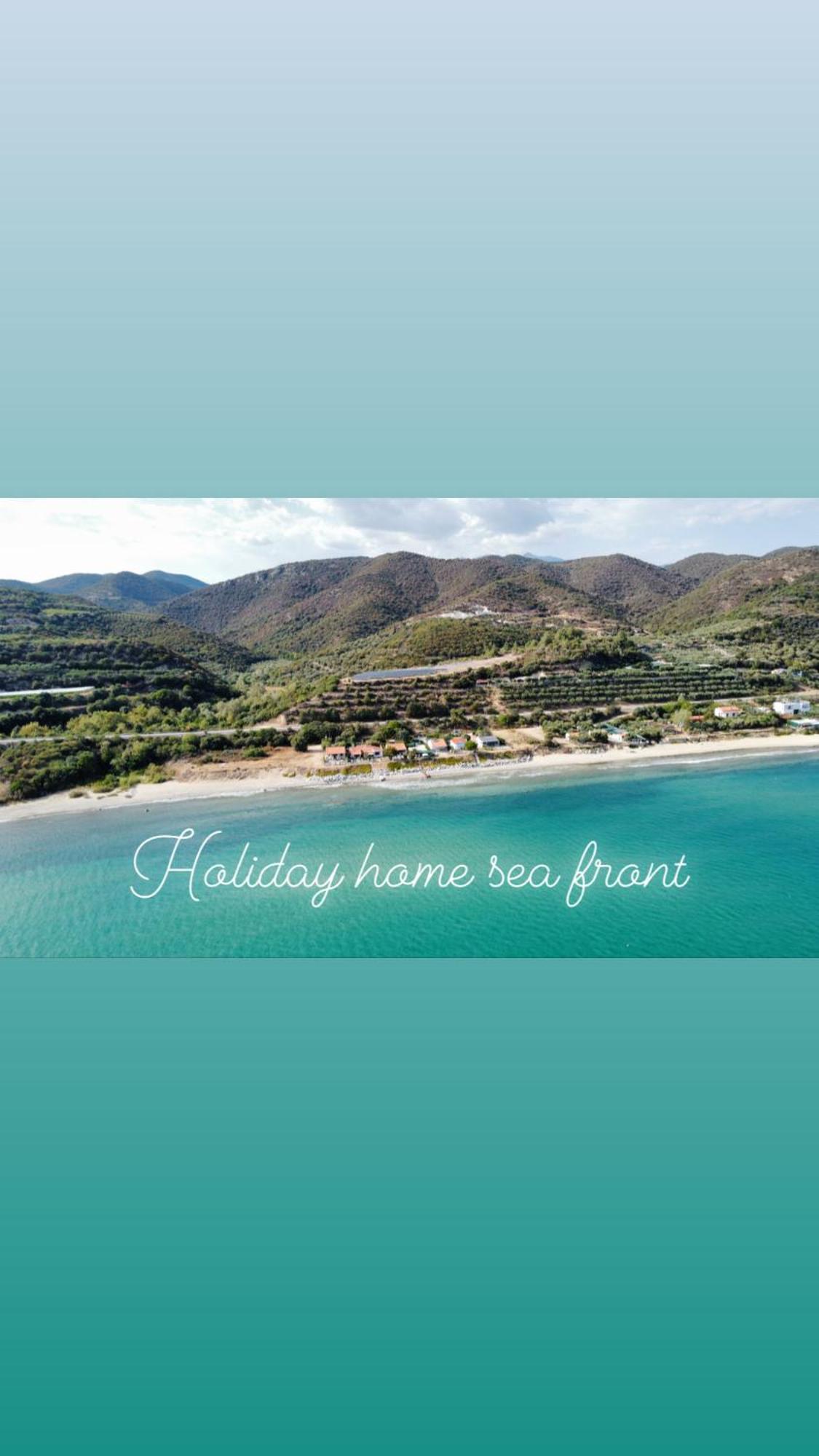 Holiday Home Sea Front Loutra Elevtheron Esterno foto